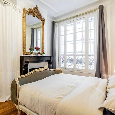 Abbesses - Superbe Appartement Avec Cheminees 巴黎 外观 照片